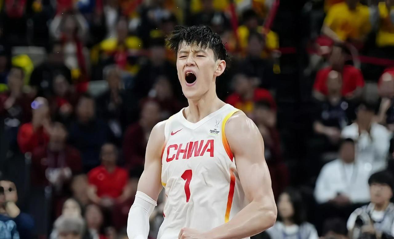男篮热身赛回顾：赵睿13分4助攻，中国3分惜败巴西的简单介绍