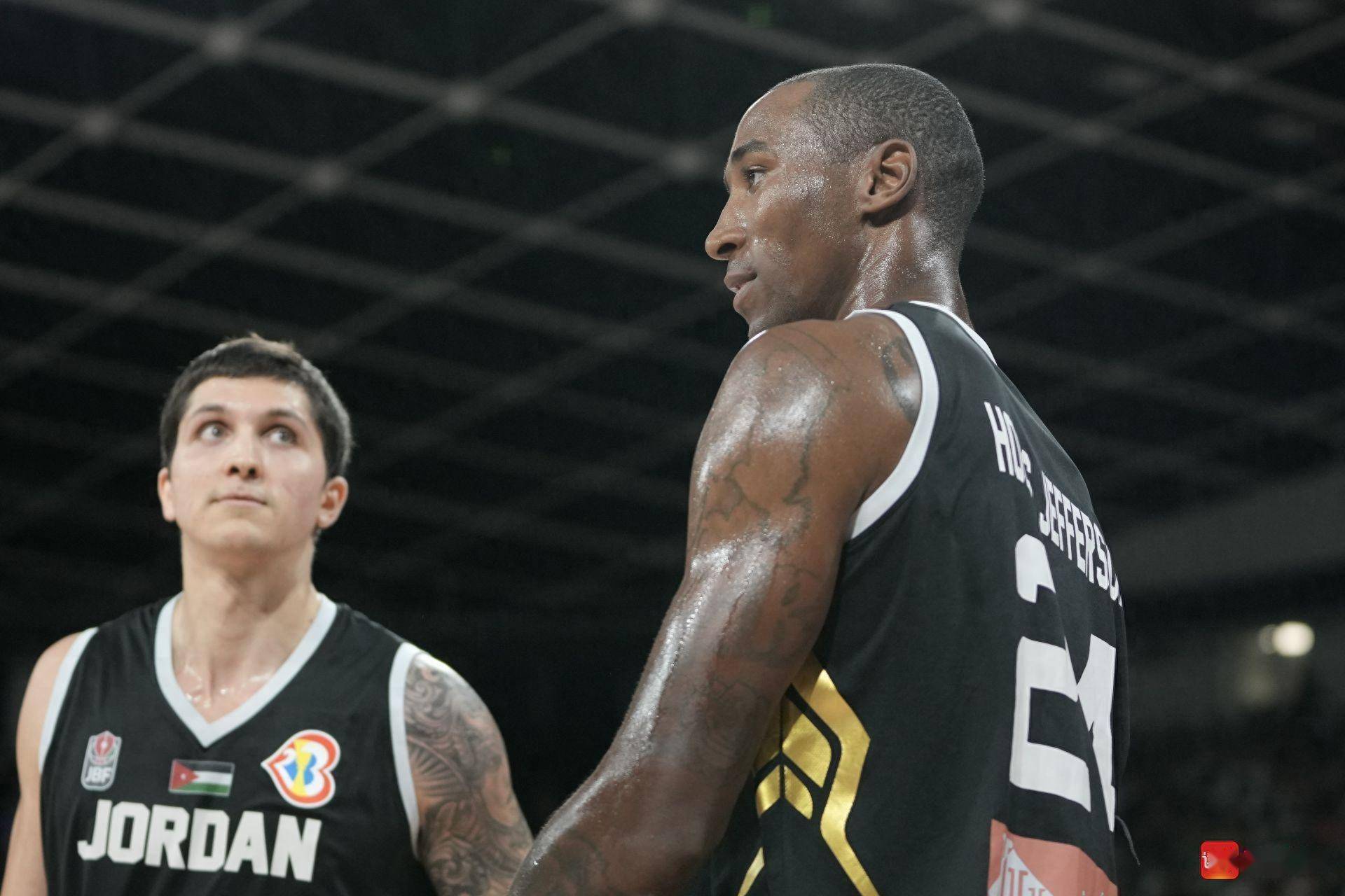 薪资太低引抗议！WNBA与WCBA、NBA收入差距一览(wnba球星年薪)